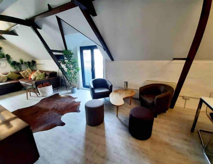 Lovely 1-Bedroom Serviced Apartment In Deal, Kent Exterior foto